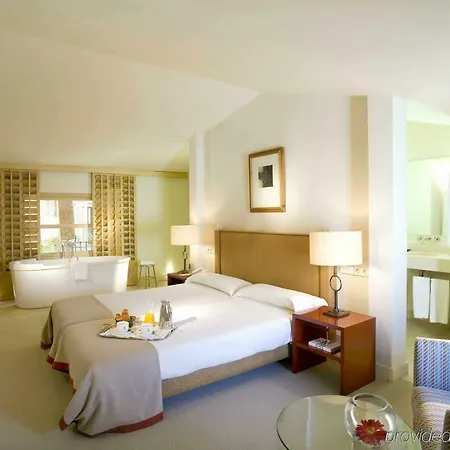 Mim Member Of Melia Collection